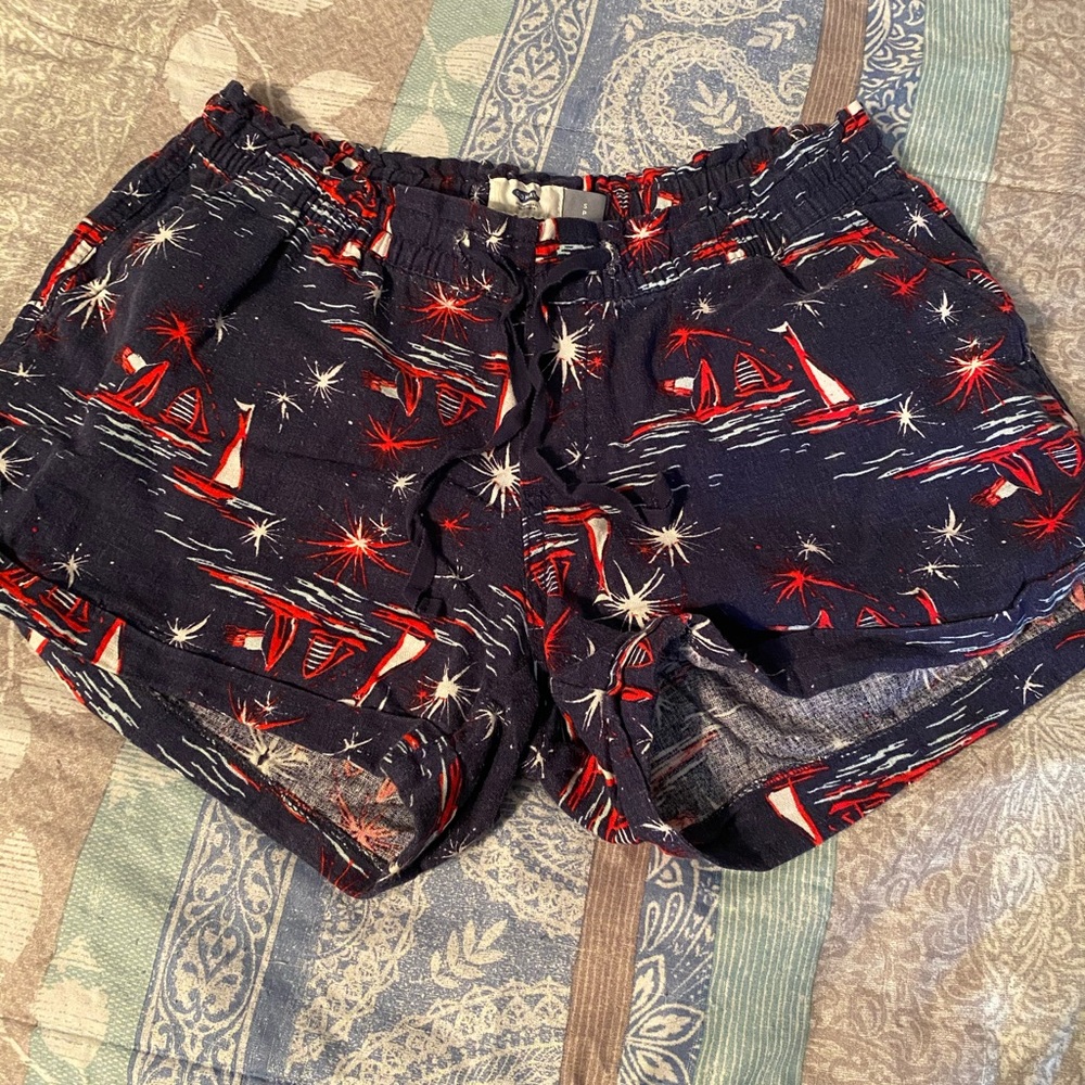 CUTE SHORTS GOOD FOR 4TH OF JULY